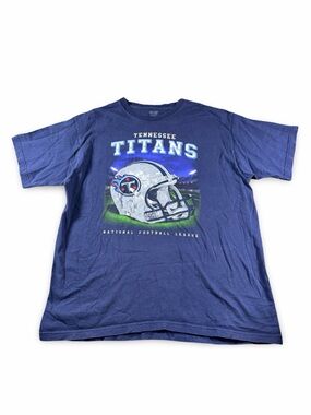 Tennessee Titans Navy Graphic Tee Shirt Size Large short sleeve